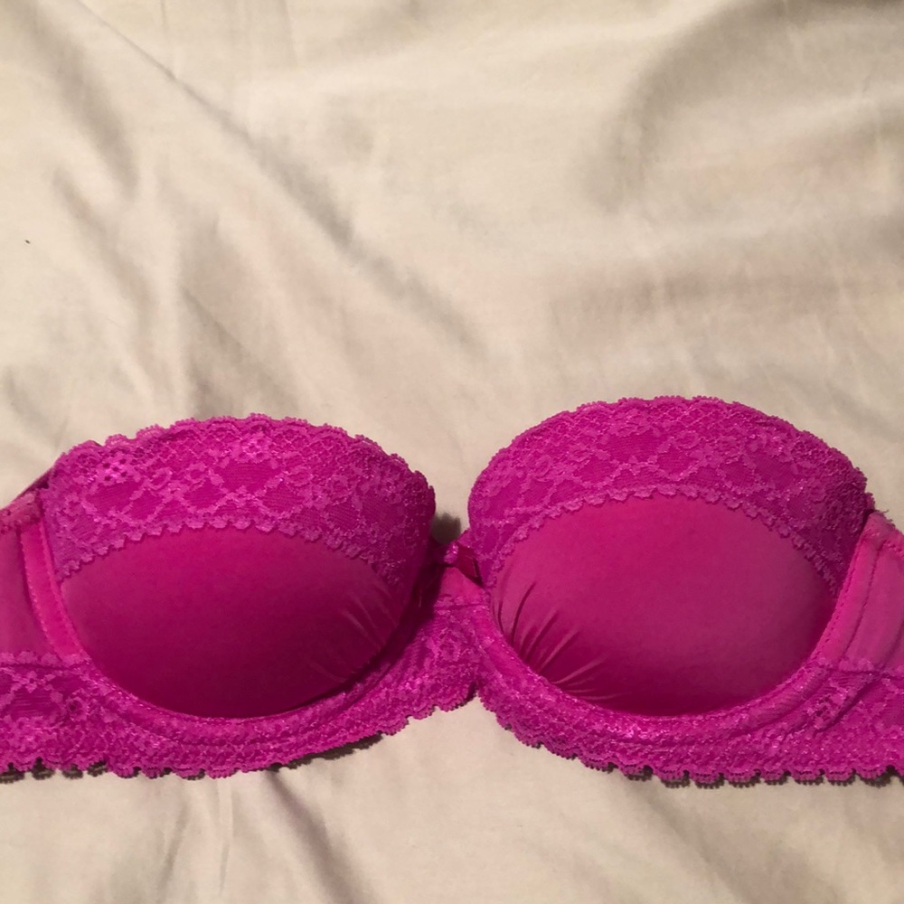 H&M strap on or strapless hot pink lace bra 34A